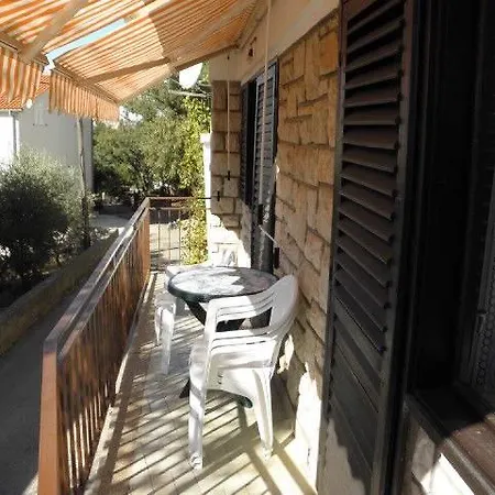 Mara Stari Grad (Hvar)