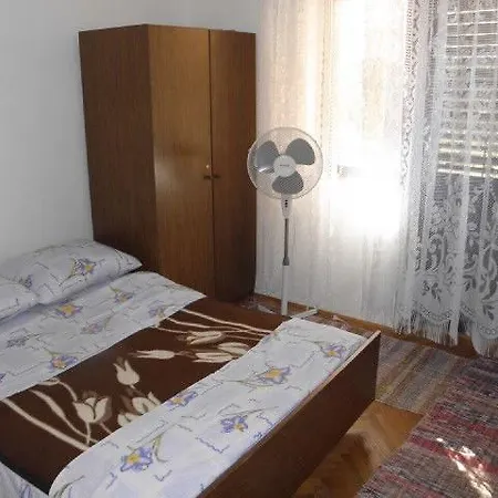 Apartment Mara *