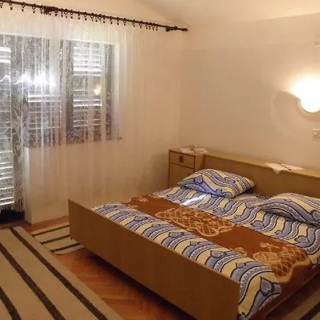 Apartment Mara *